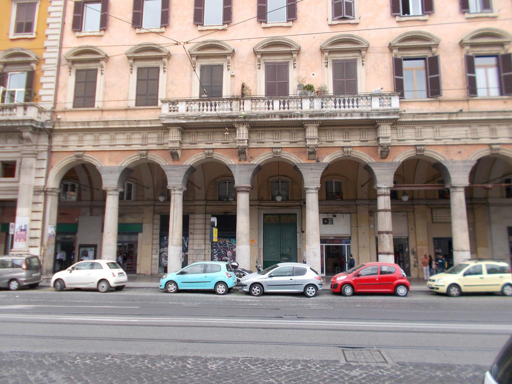 Bed And Breakfast Beautiful Roma Bagian luar foto